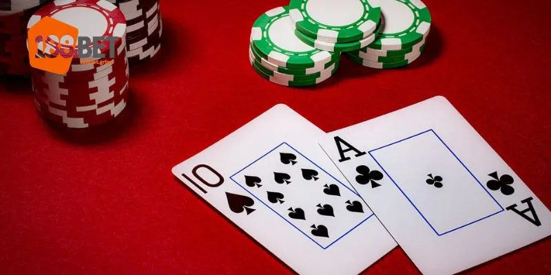 Để cận dụng luật chơi Poker thì đầu tiên bạn phải thuộc thuật ngữ cơ bản